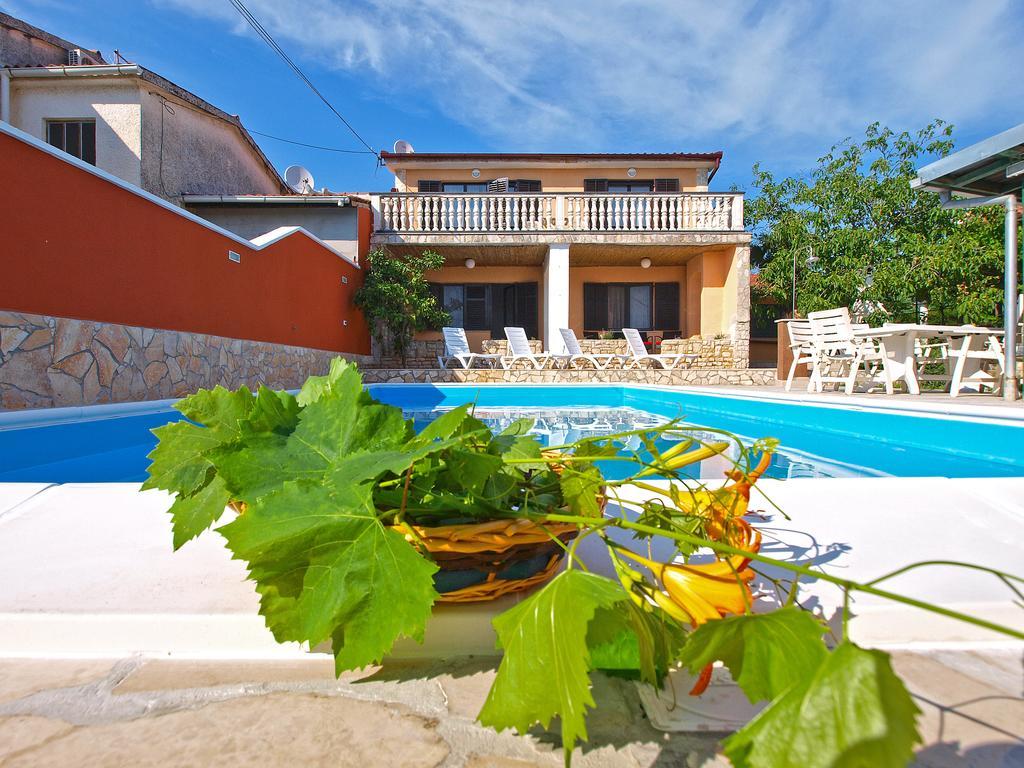 House Puntizela With Pool 747 Pula
