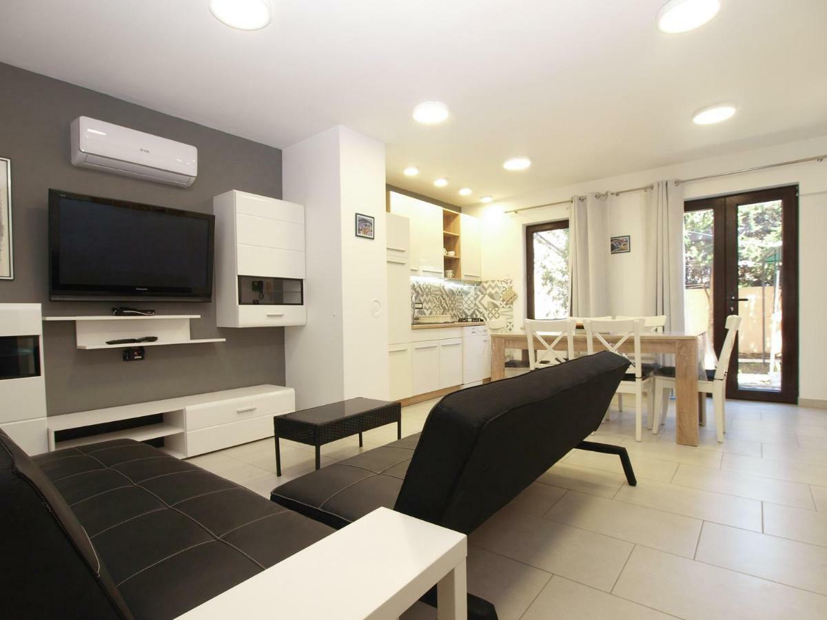 House Puntizela With Pool 747