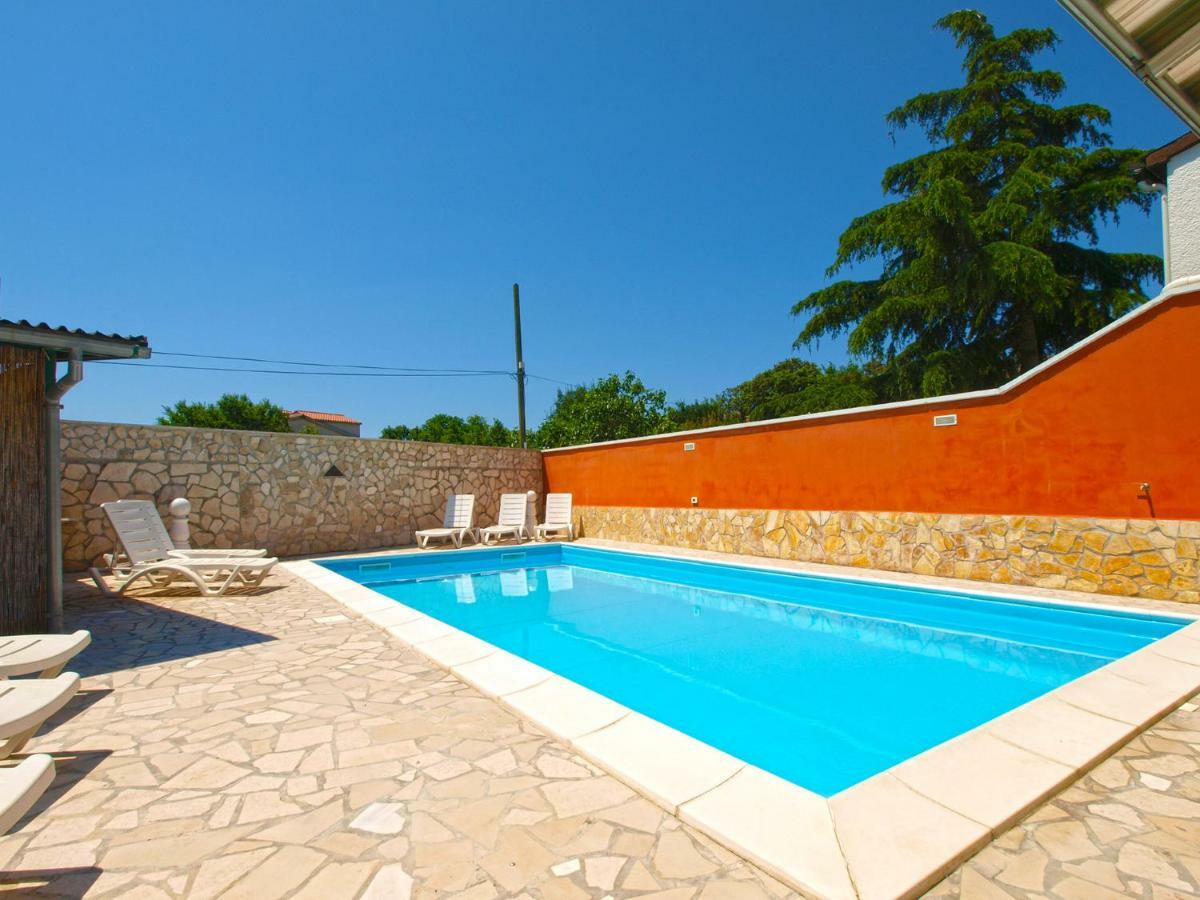 House Puntizela With Pool 747 Holiday home Pula