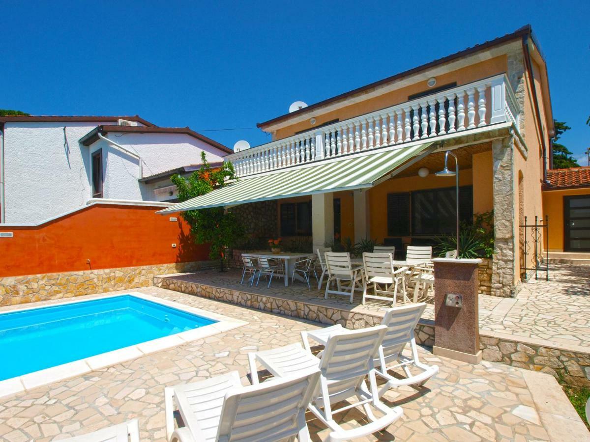 House Puntizela With Pool 747 *